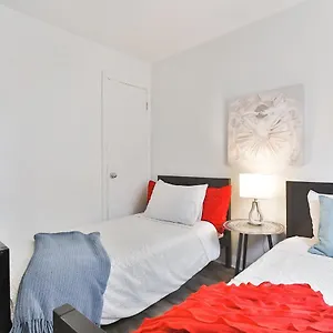 Apartamento Free Parking In Beautiful Lachine 